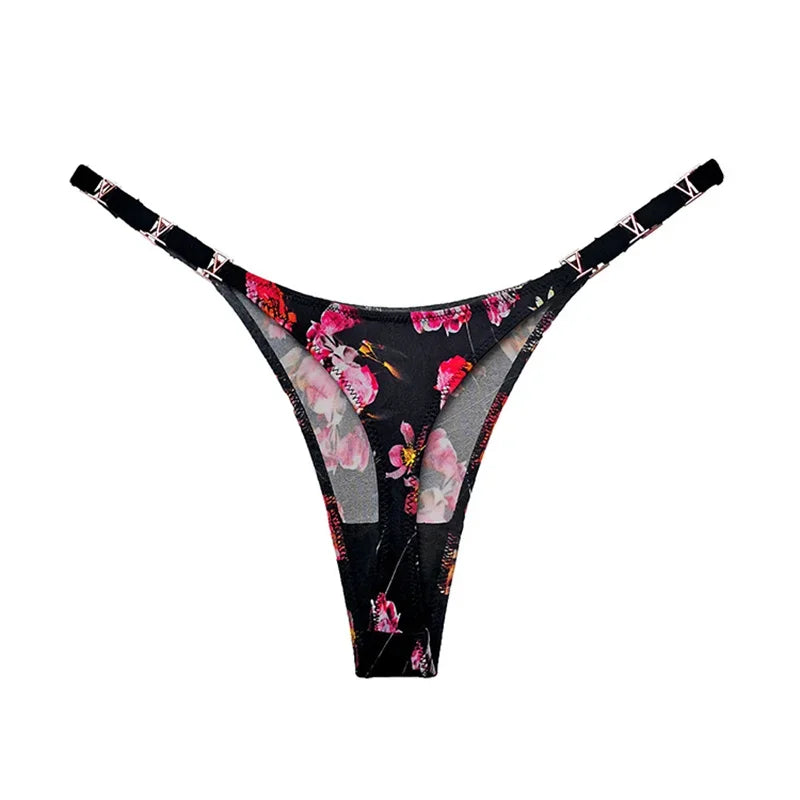 Amelia Thong