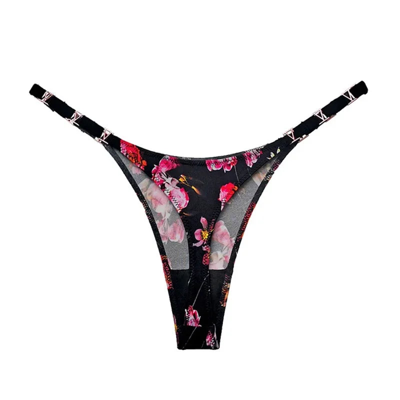 Amelia Thong