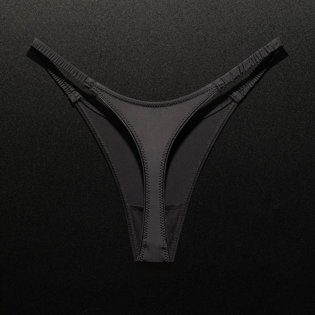 Le Cut Thong